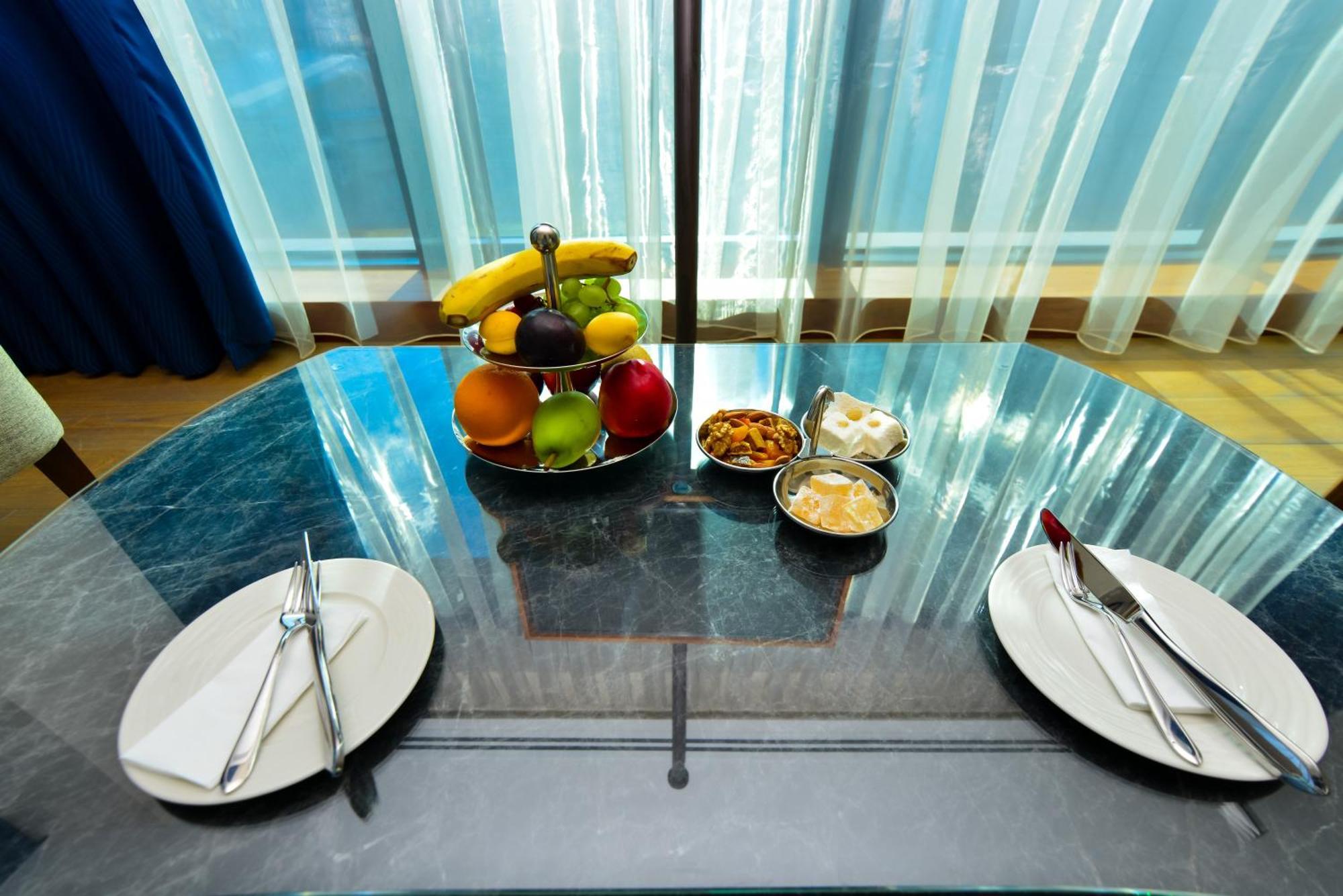Suite City View