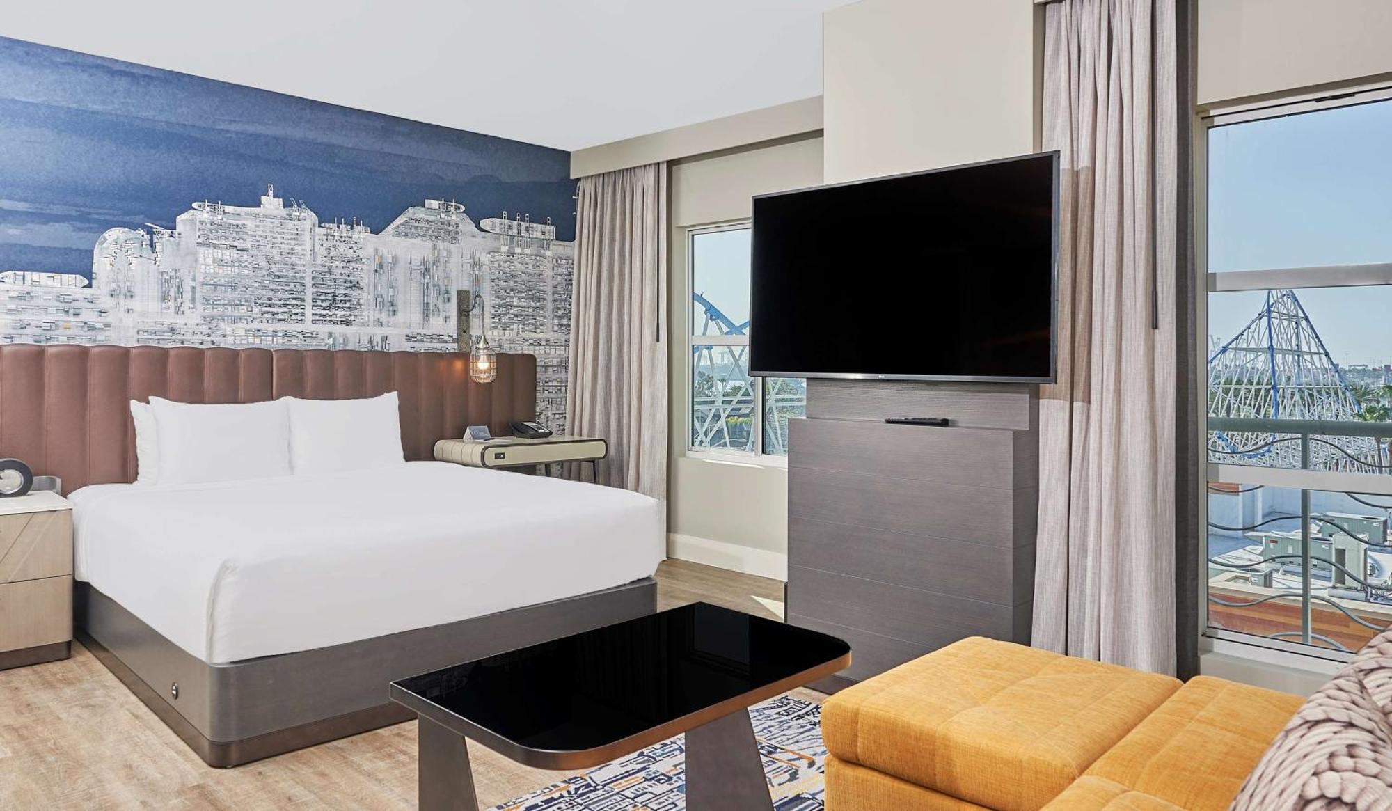 Deluxe King Room
