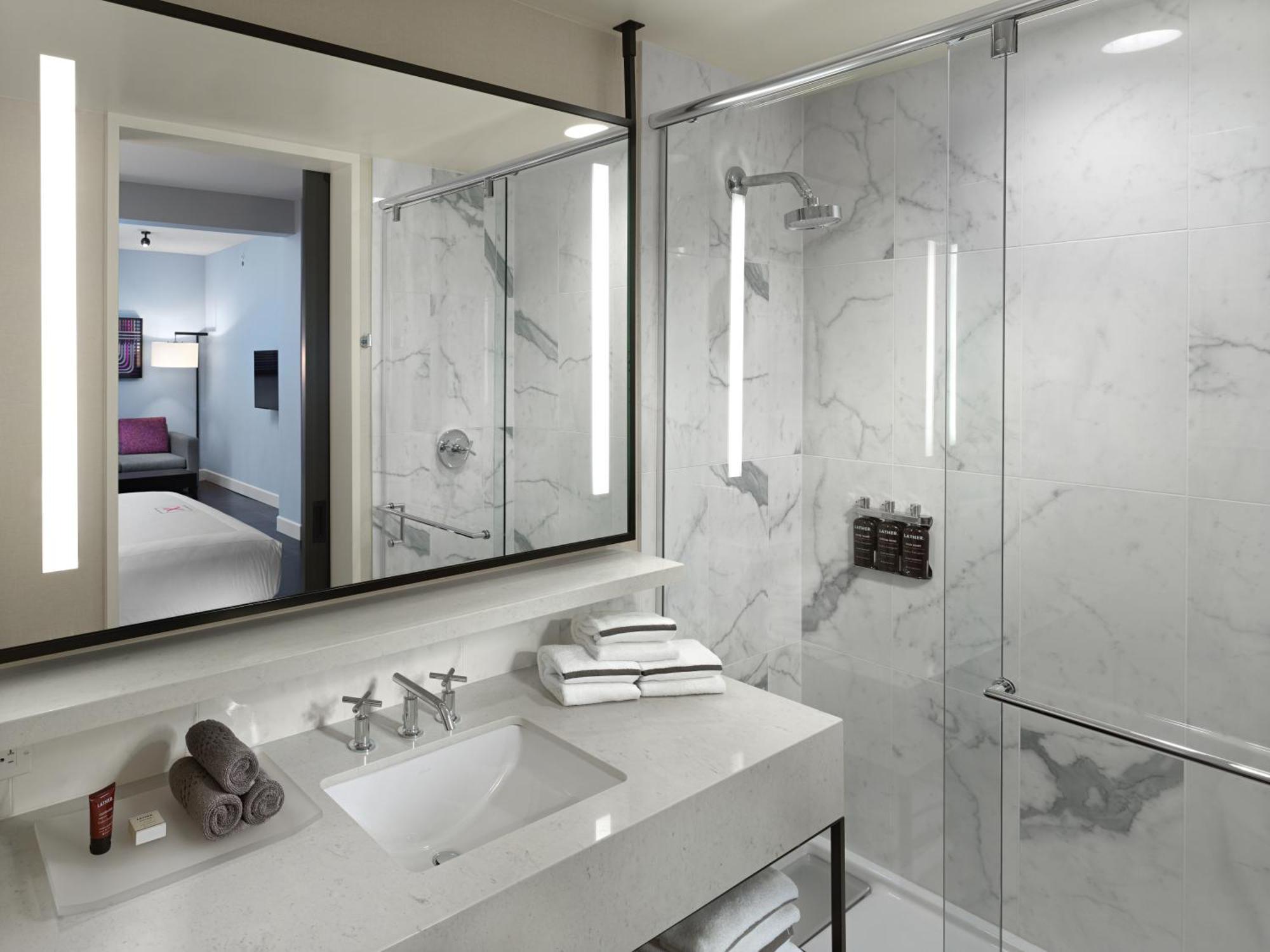 Standard Queen Room Hearing Accessible