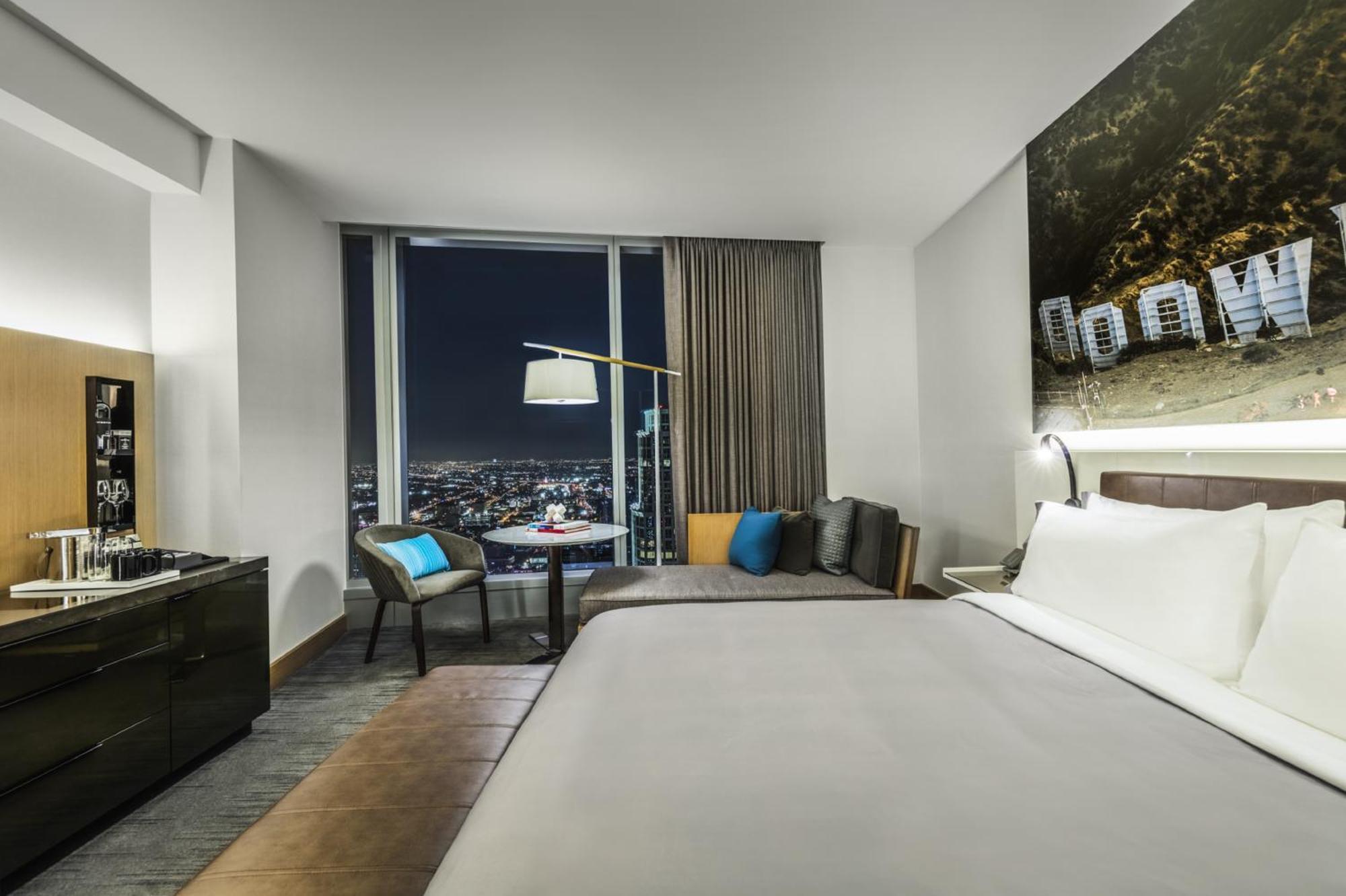 Classic King Room City View