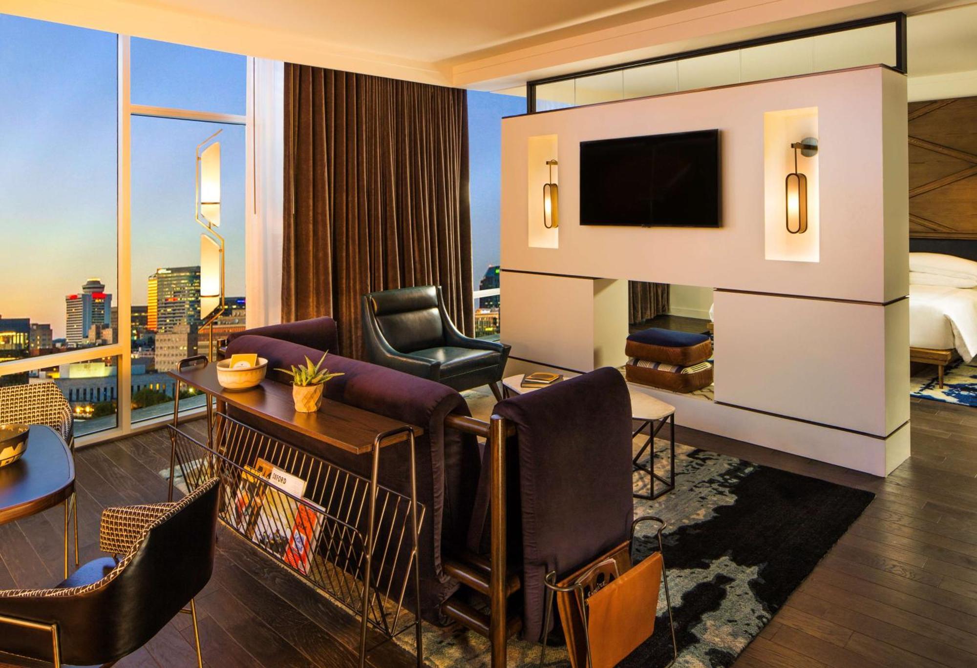Thompson Suite,1448827411:JPEG