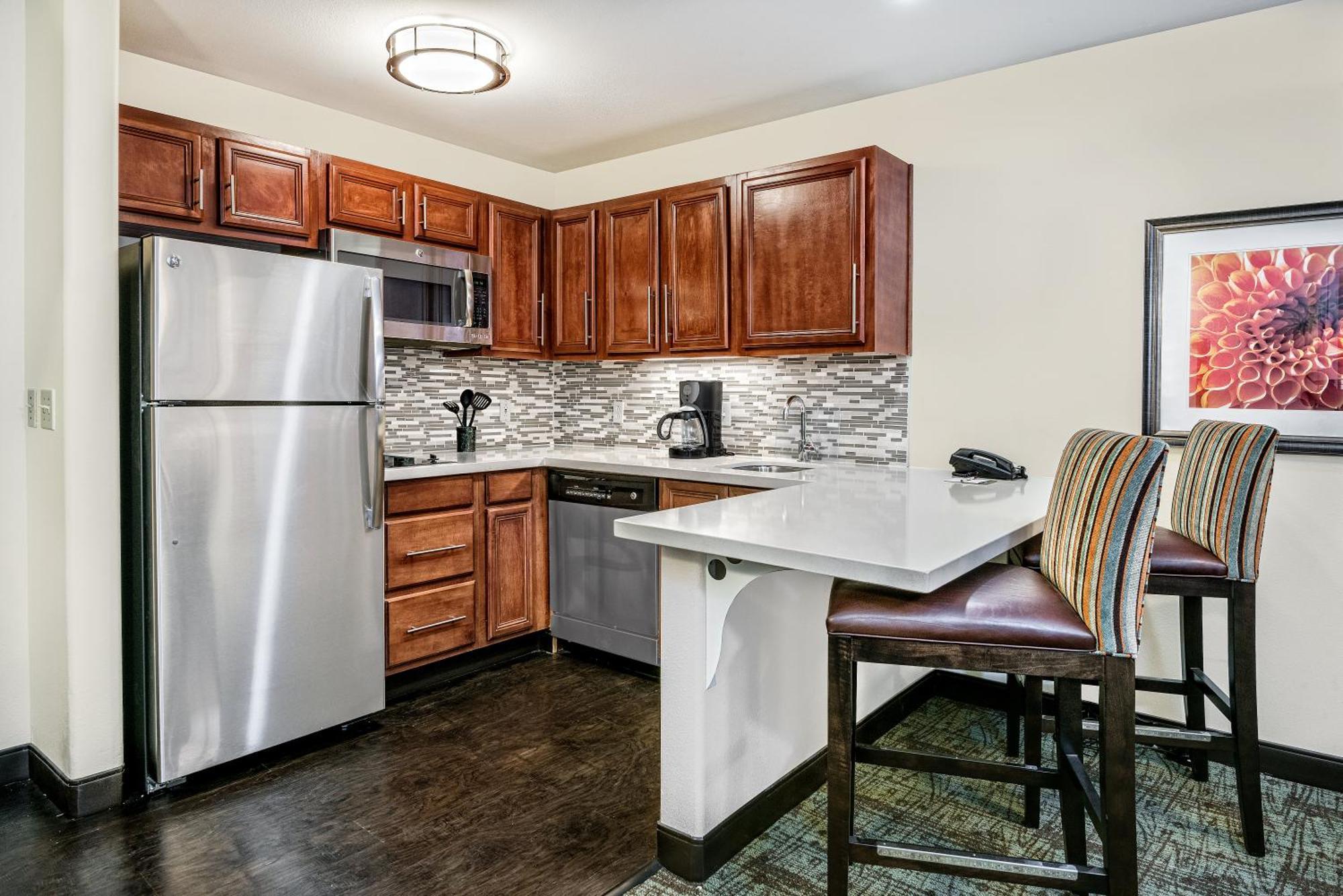 One-Bedroom King Suite