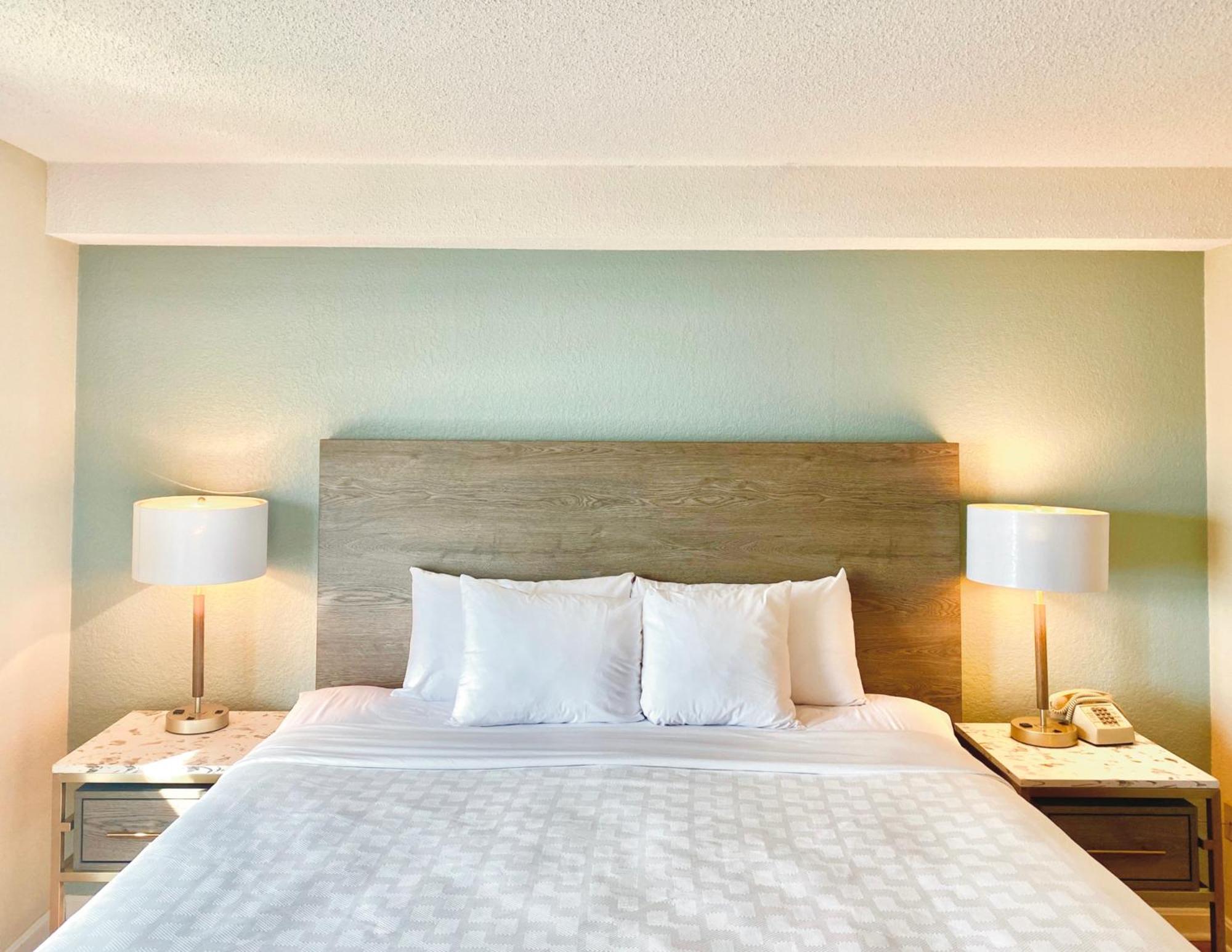King Suite Living Room Suites Building