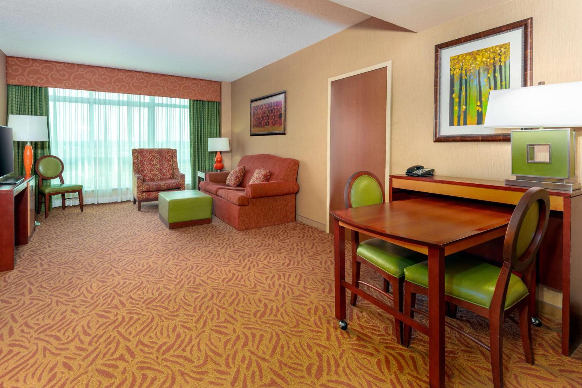 Executive King Suite - Non-Smoking