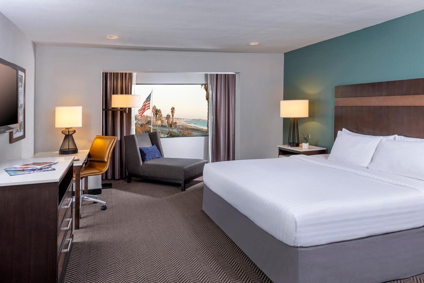 King Room Ocean View Non-Smoking