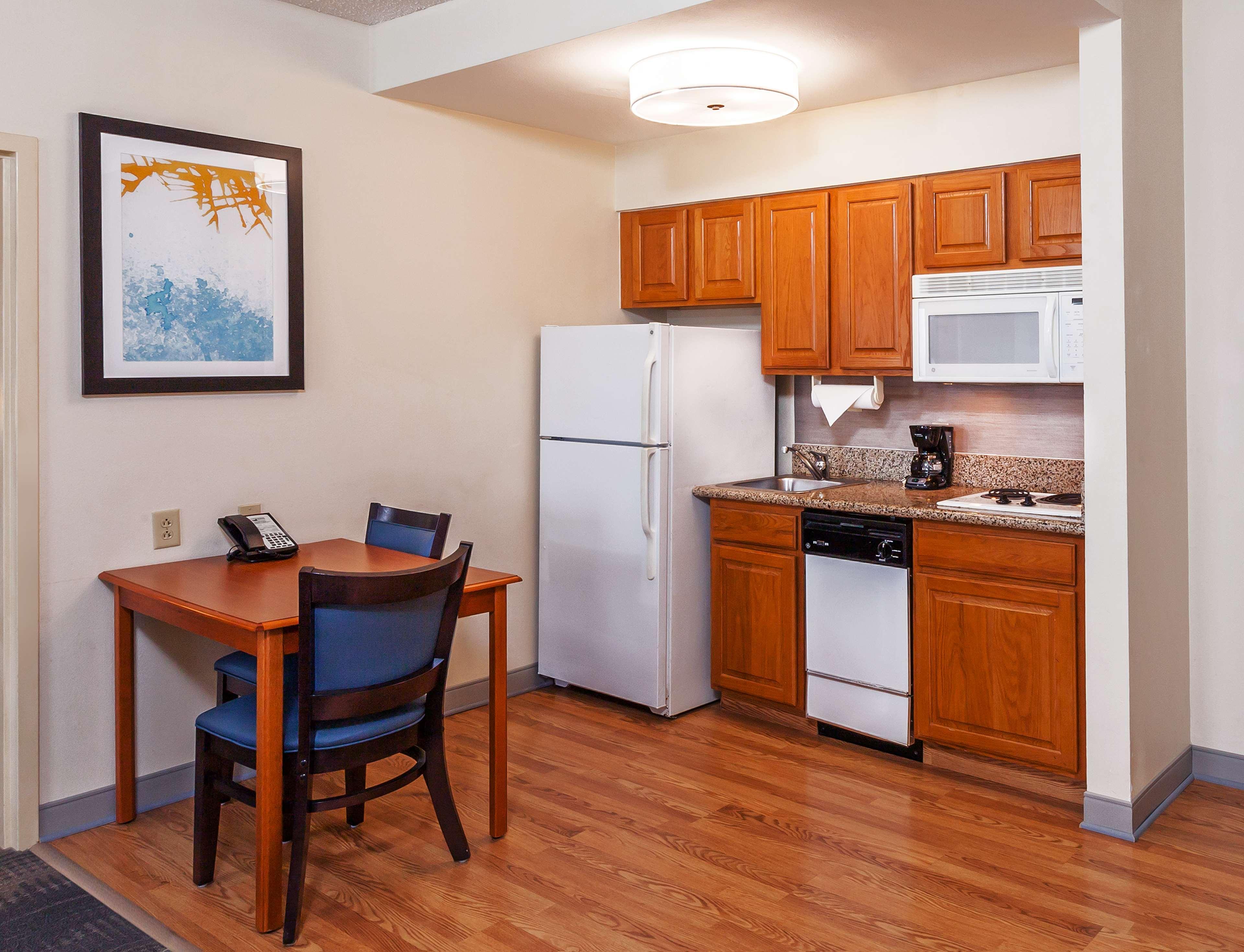 One-Bedroom King Suite Non-Smoking