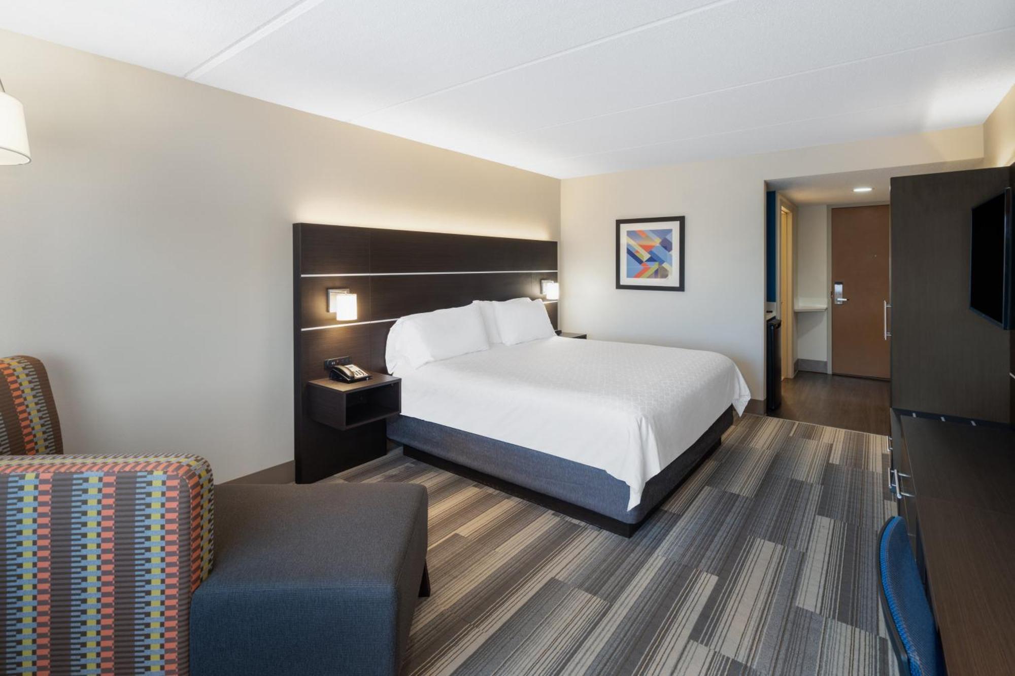 Standard King Room