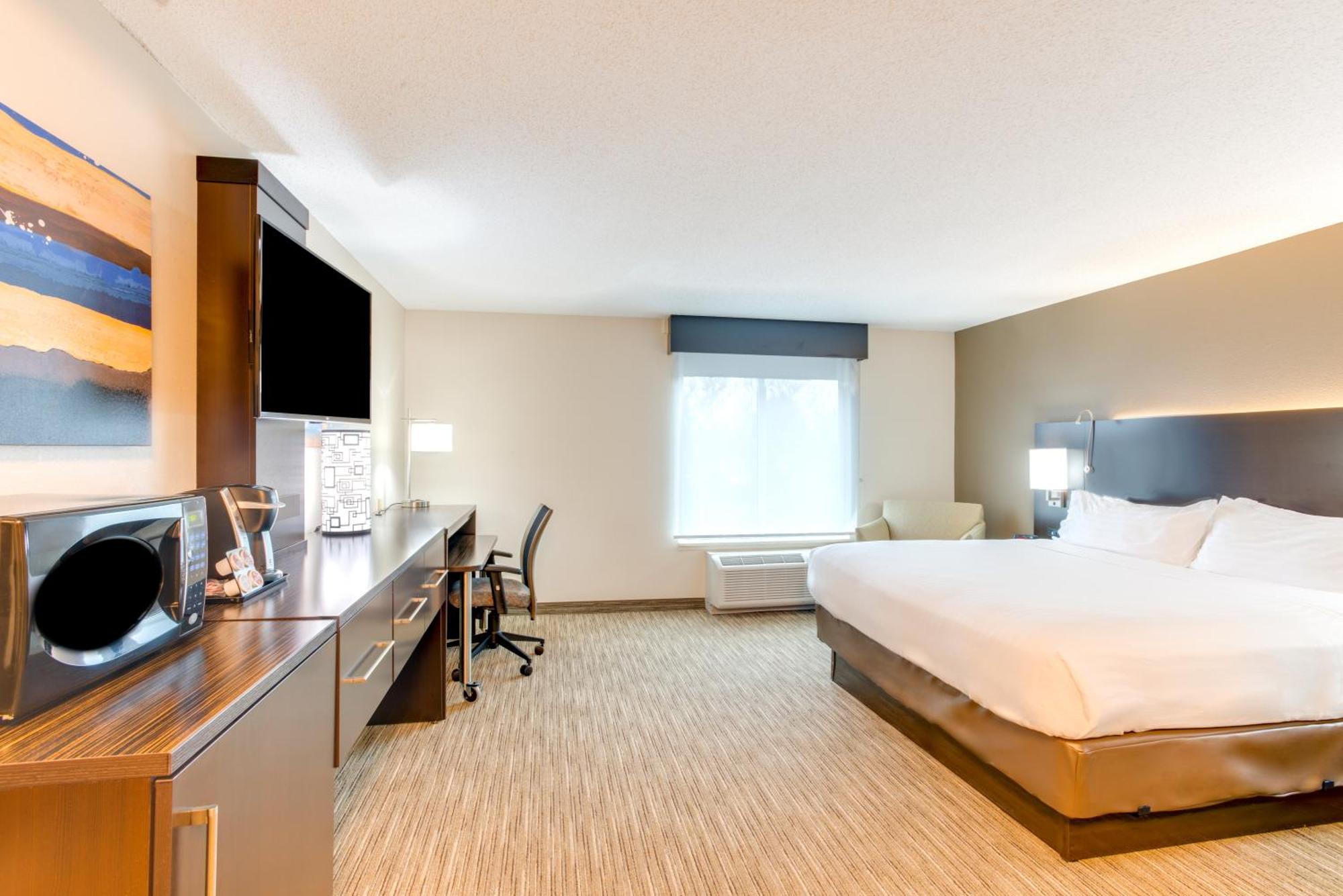 Standard King Room
