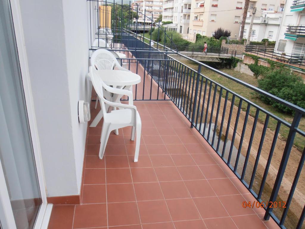 Superior Tweepersoonskamer met Balkon en Uitzicht op de Rivier