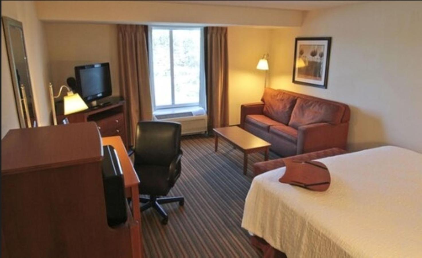 King Room with Sofa Bed - Non-Smoking