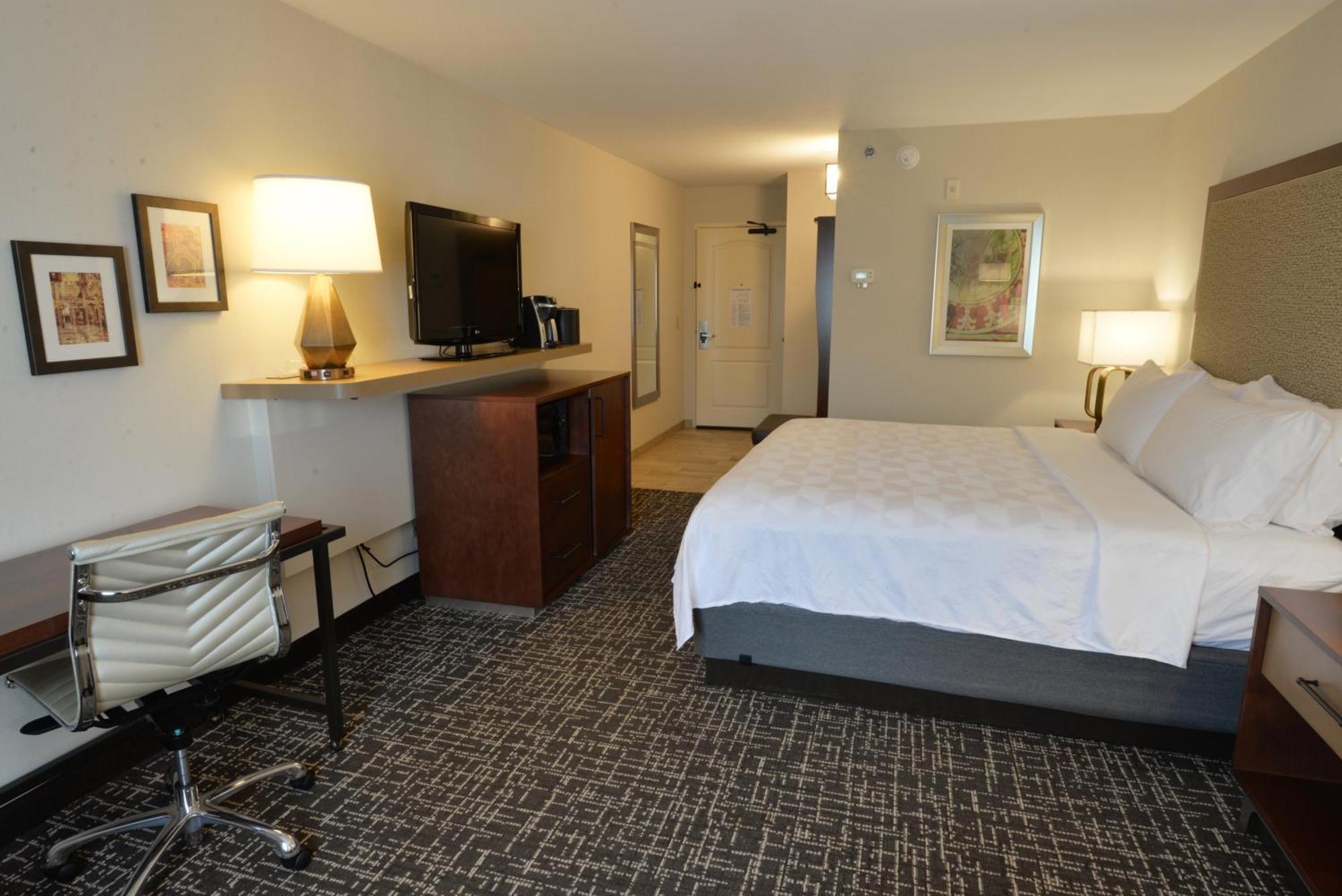 Standard King Room