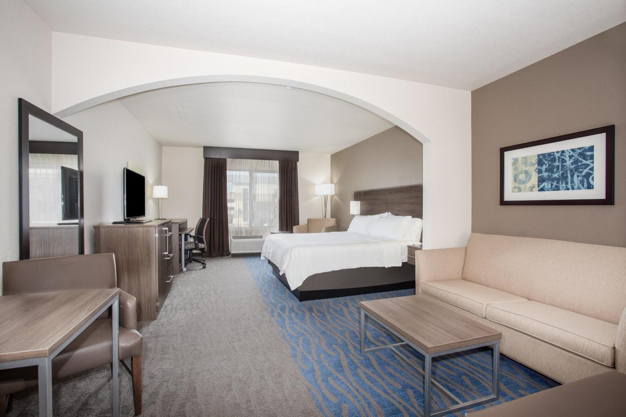 King Suite with Sofa Bed