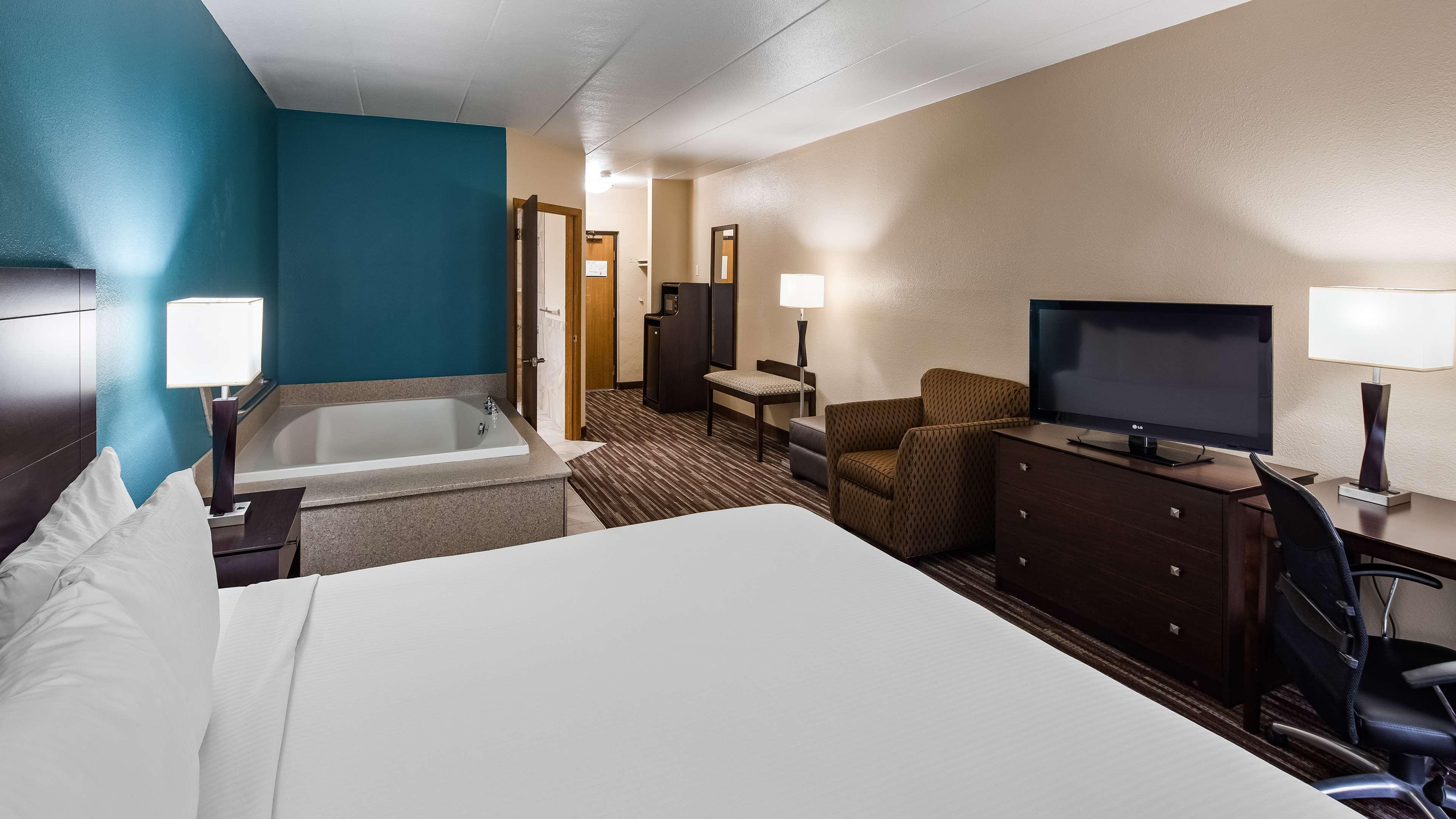 Standard King Room
