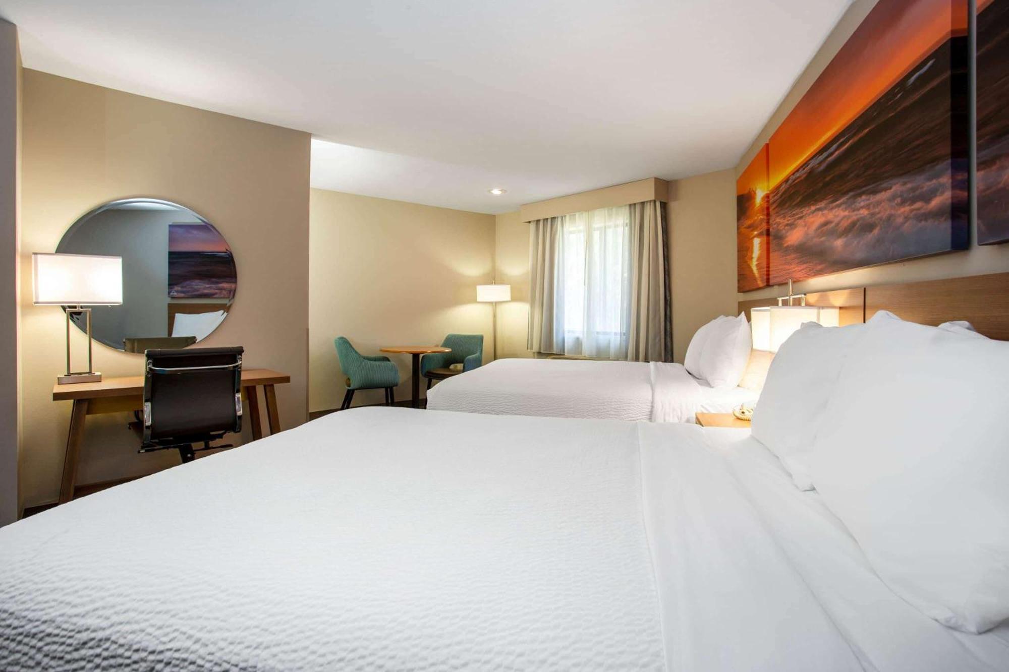 Studio Suite Two Queen Beds Non-Smoking