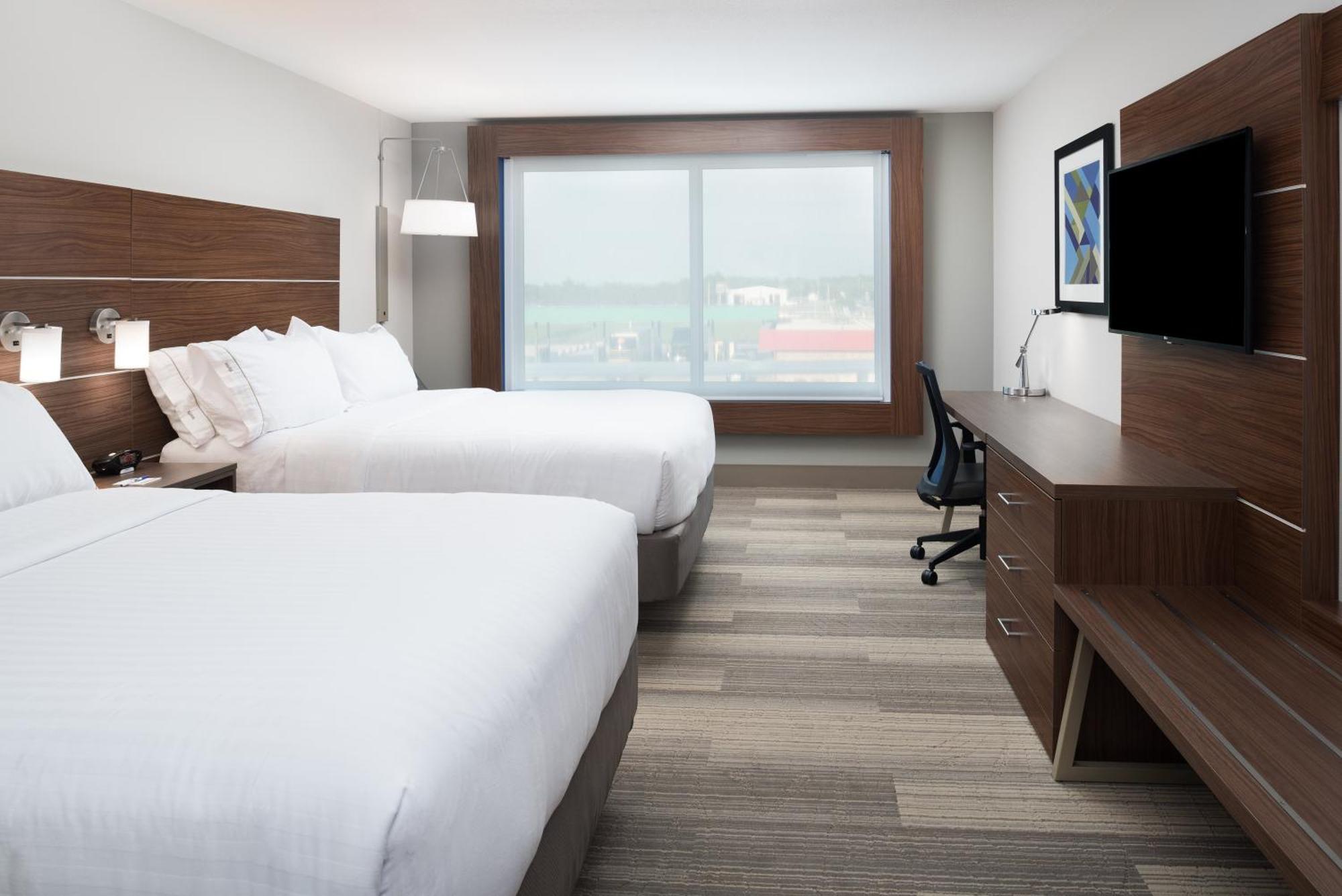 Standard King Room - Communications Accessible