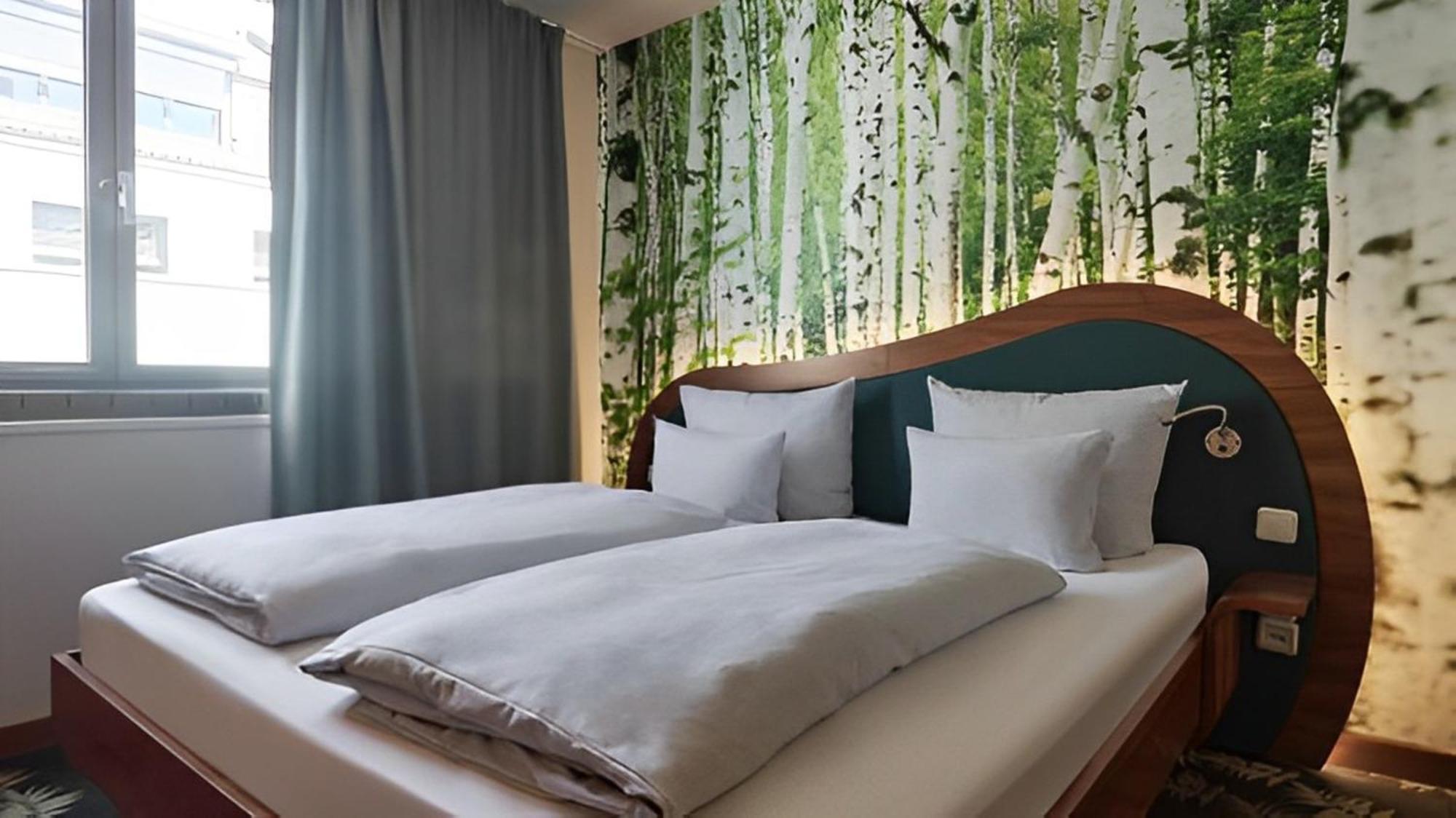Double Room Street Side