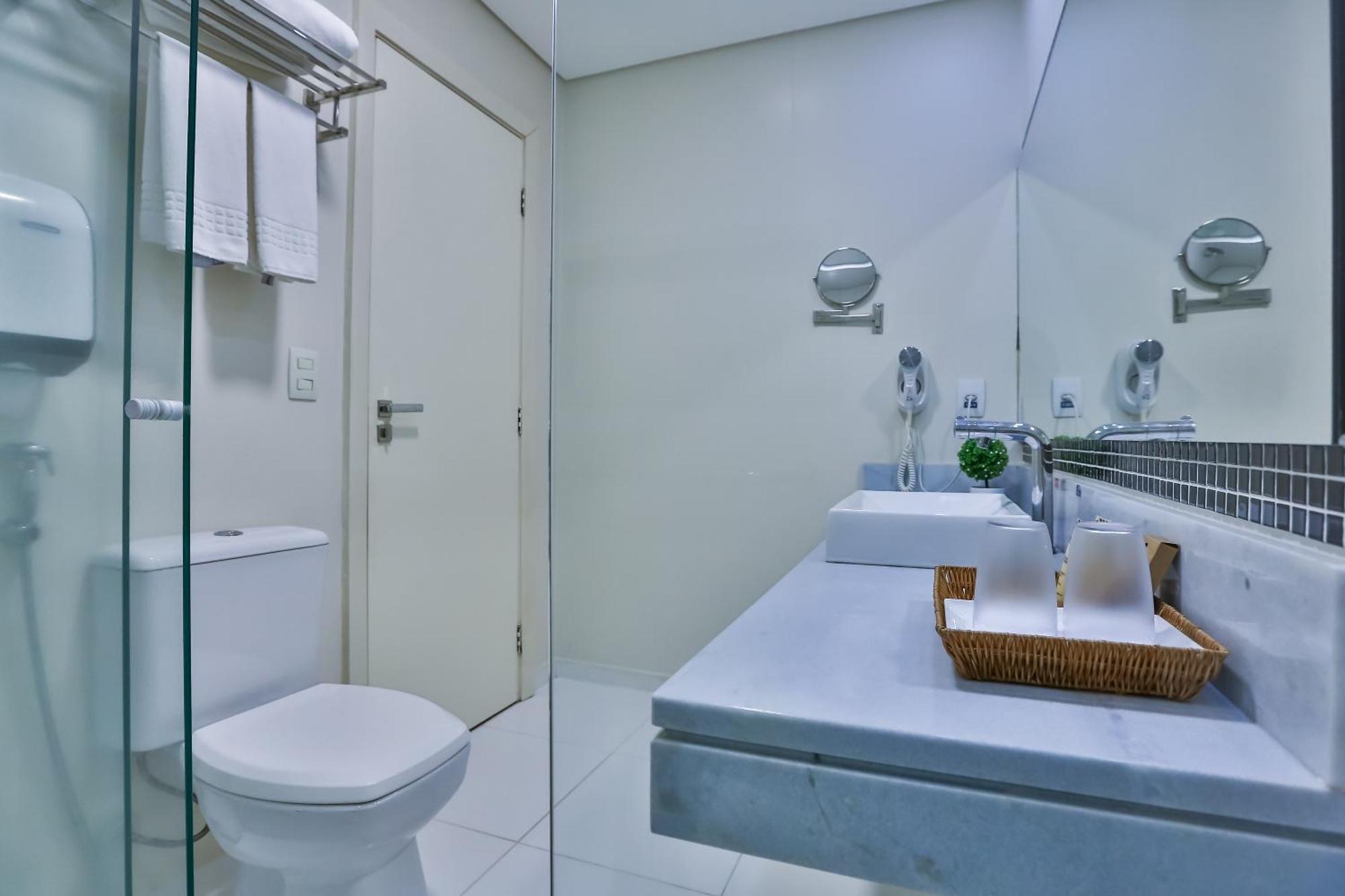 King Suite Spa Bath