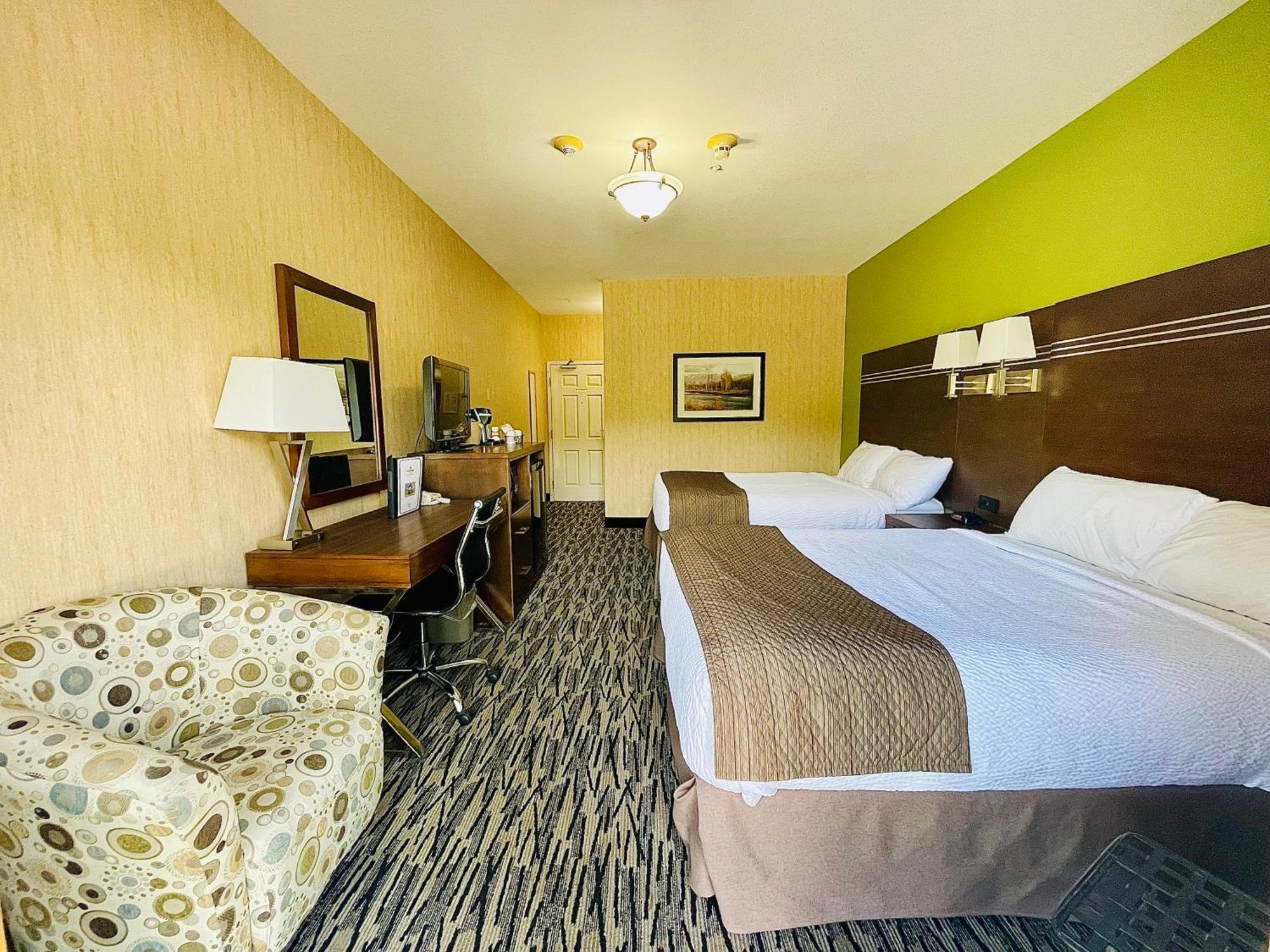 Queen Room Two Queen Beds