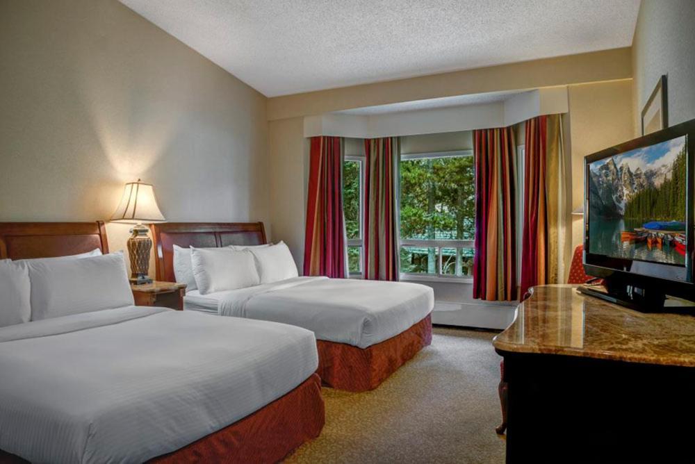 Deluxe Two Queen Beds
