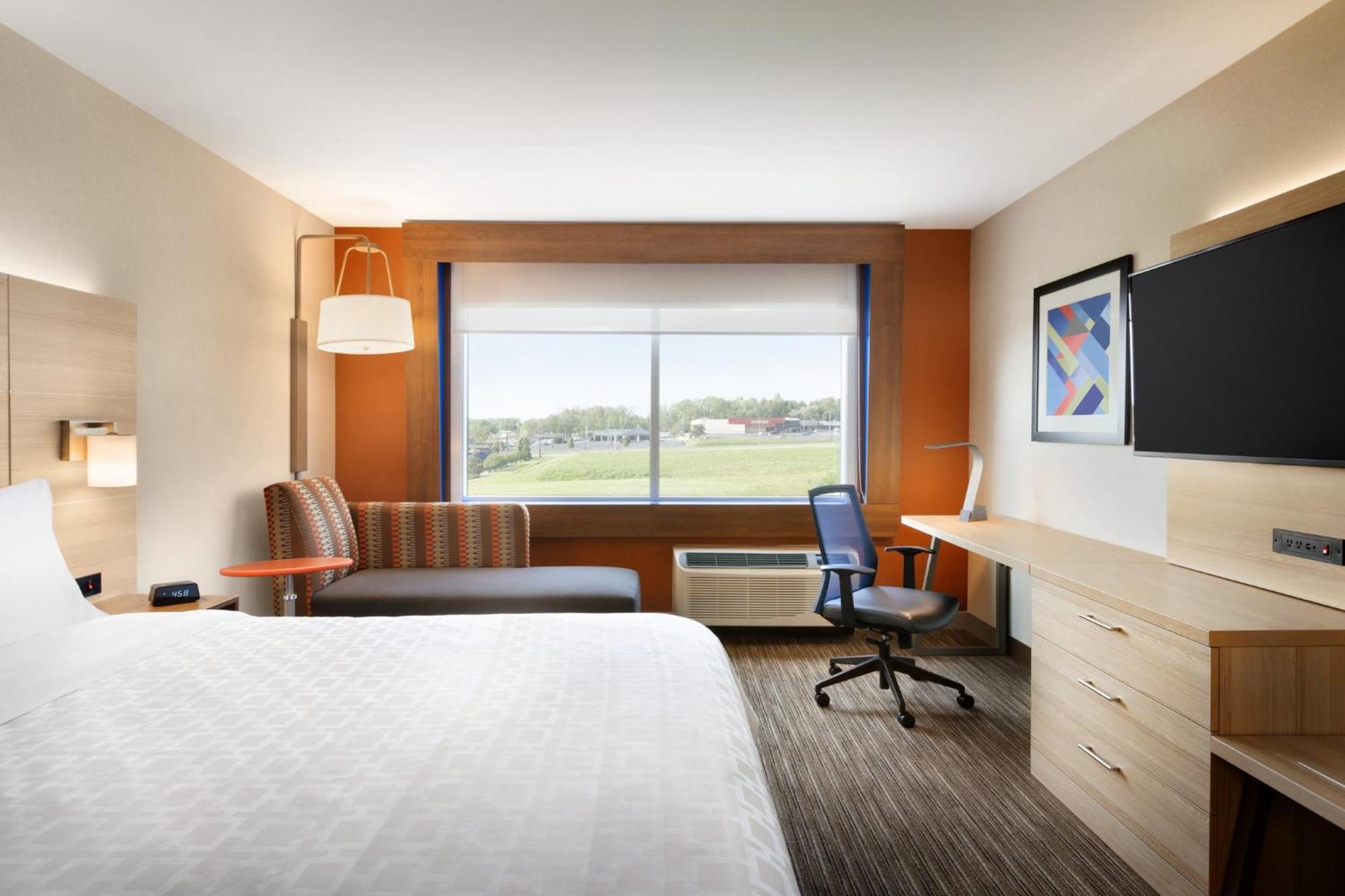 Standard King Room