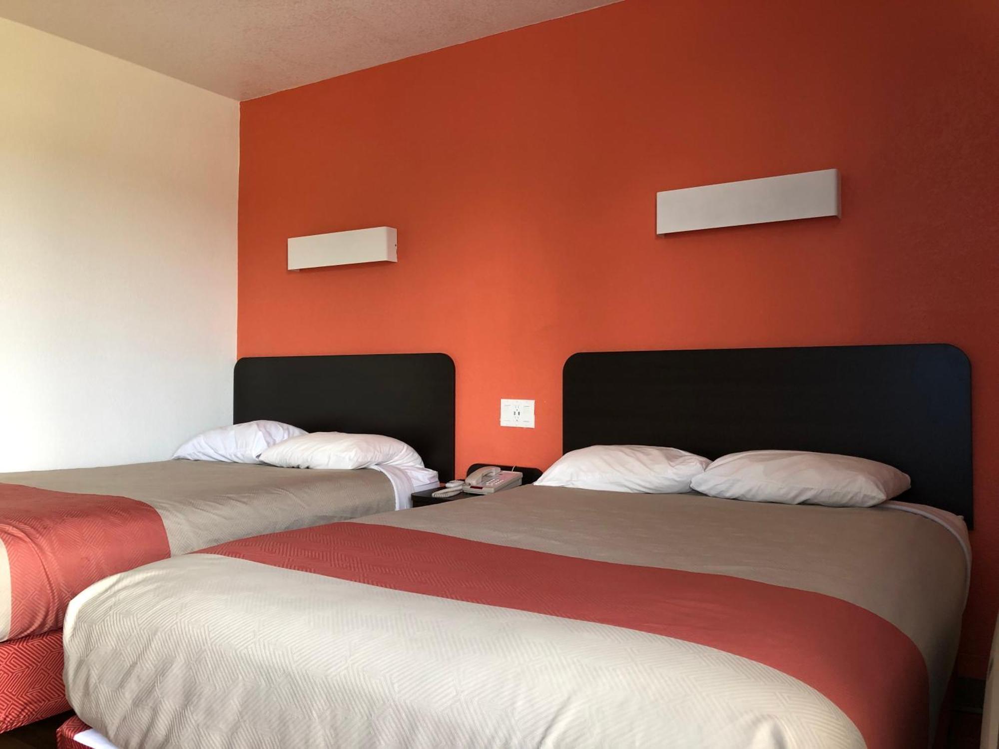 Deluxe Quadruple Room Non-Smoking