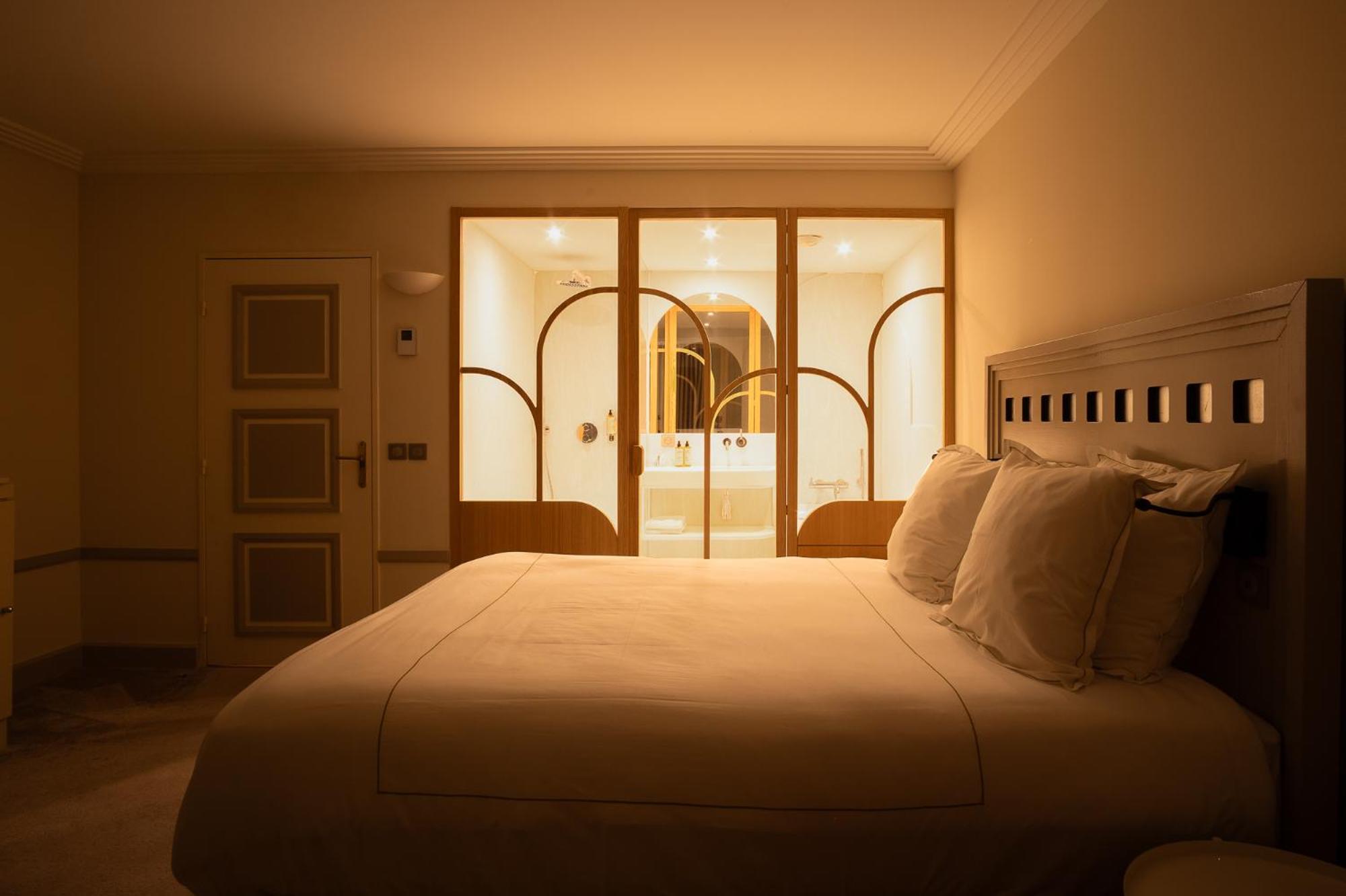 Deluxe Family Suite