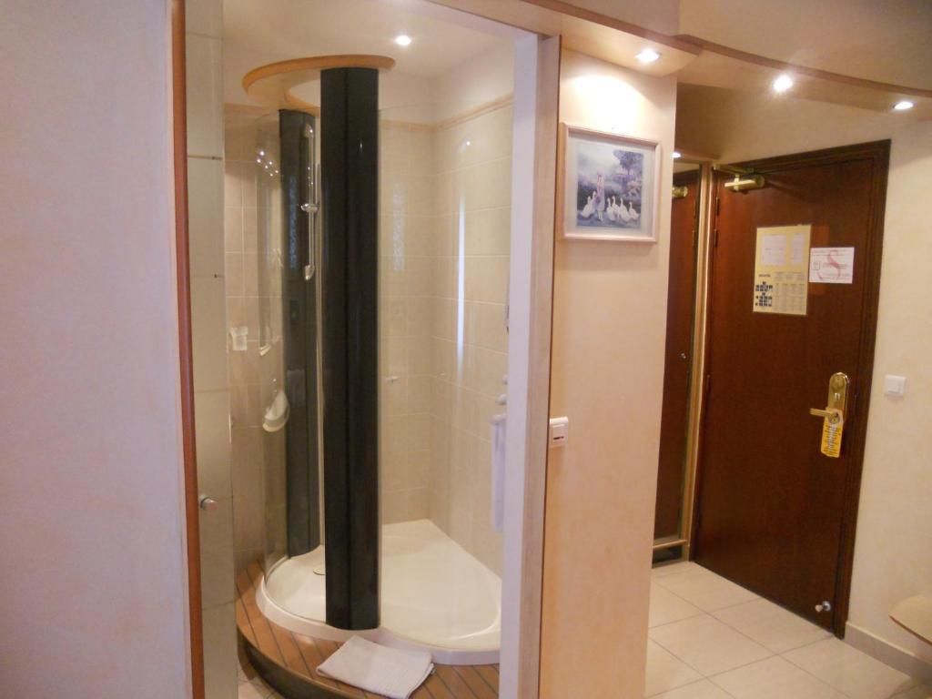 Chambre Double - Vue sur Rue