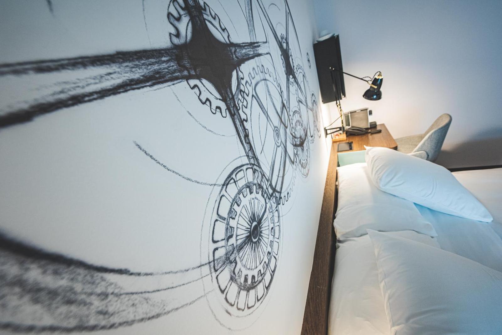 Standard King Room