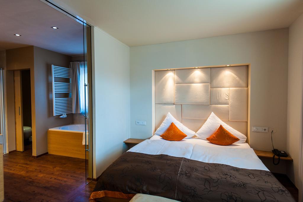 Comfort Suite,146244233:JPEG