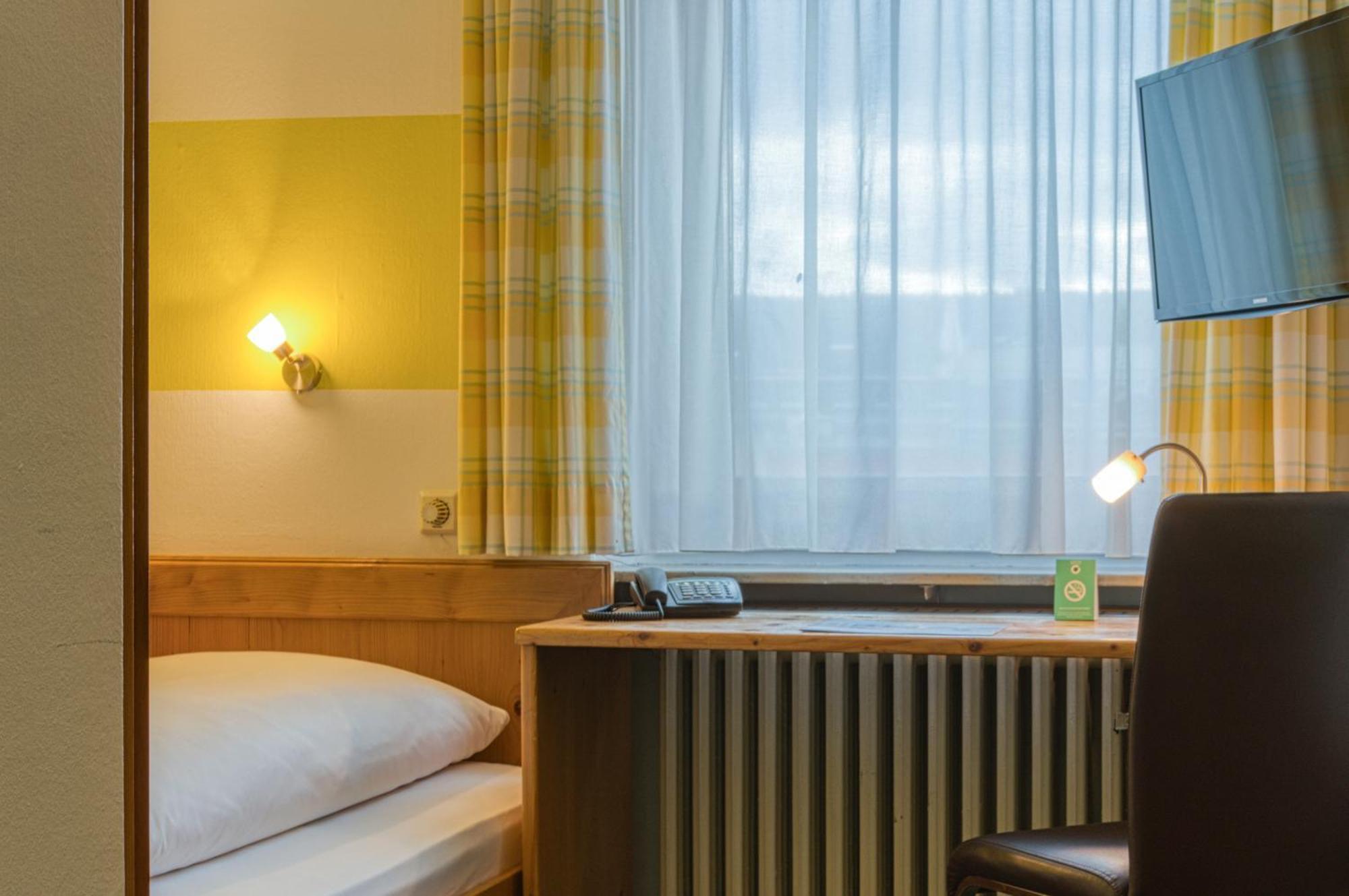Standard Single Room