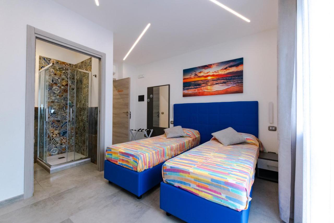 Double or Twin Room Private Bathroom