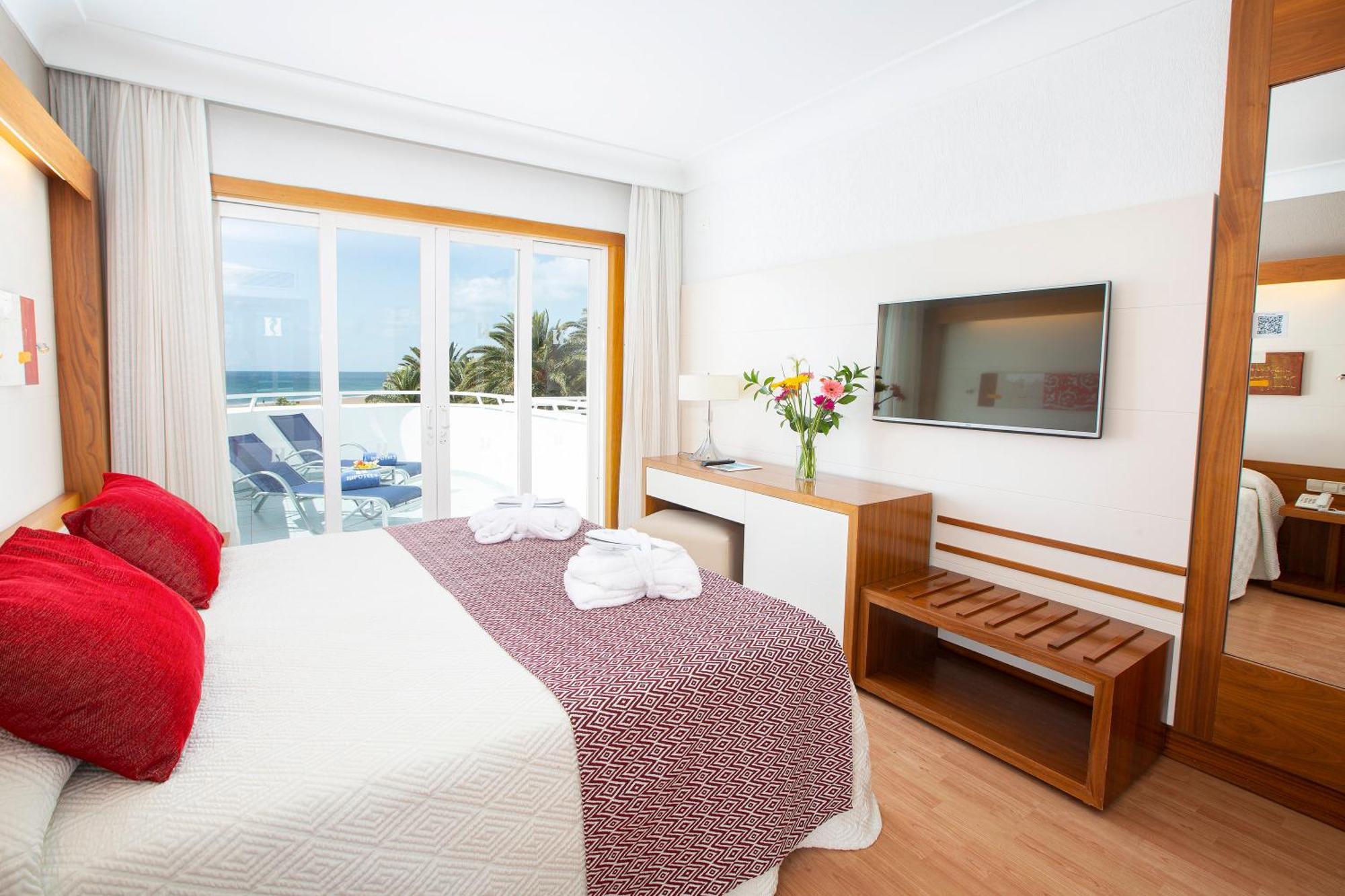 Junior Suite Pool View