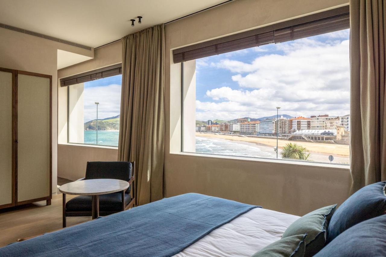 Deluxe Double Room with Sea View,1469653445:JPEG