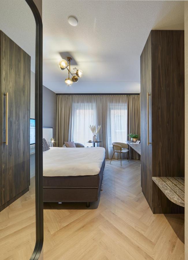 Junior Suite Canal View