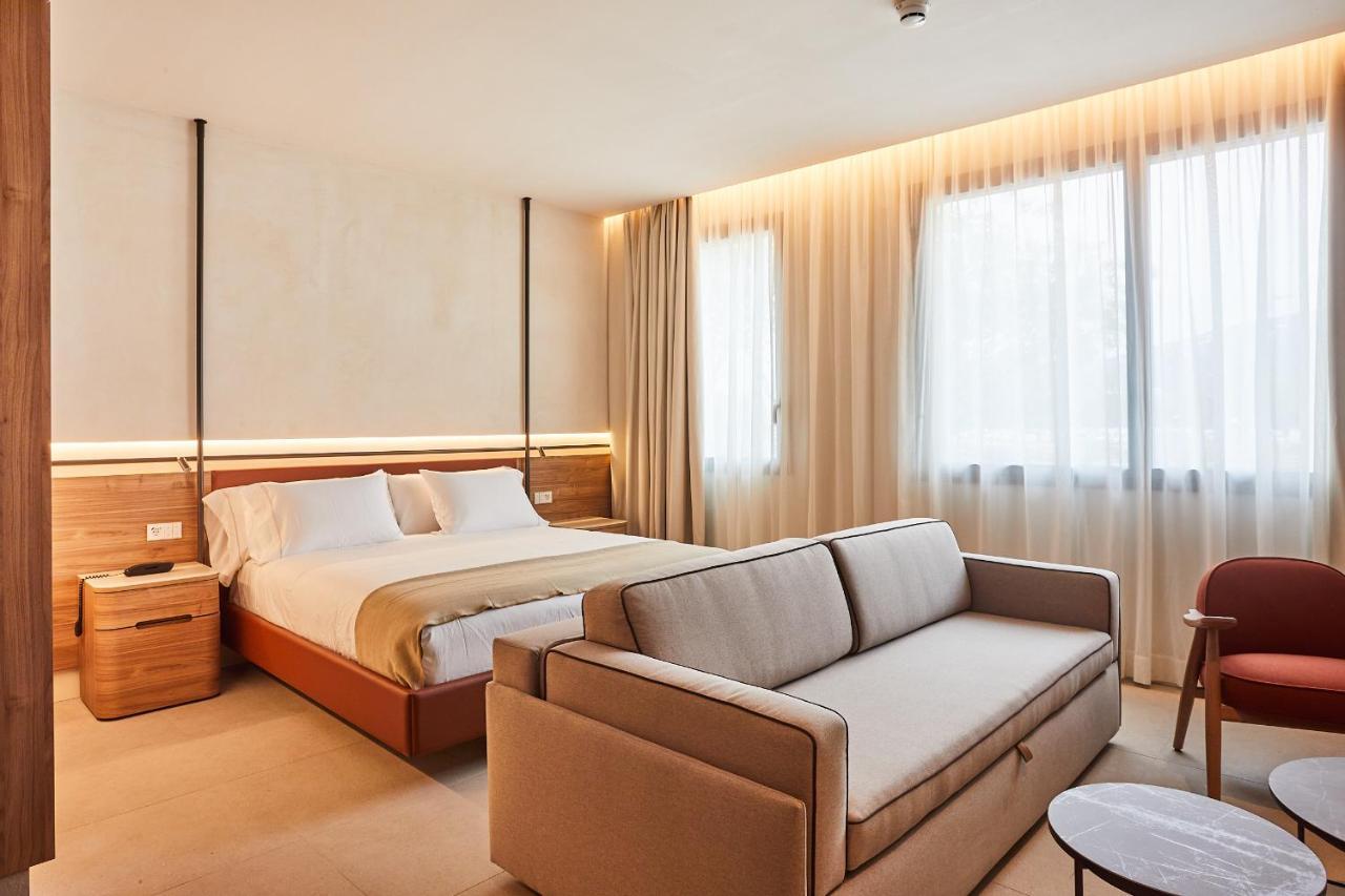 Deluxe Double or Twin Room,1469972474:JPEG