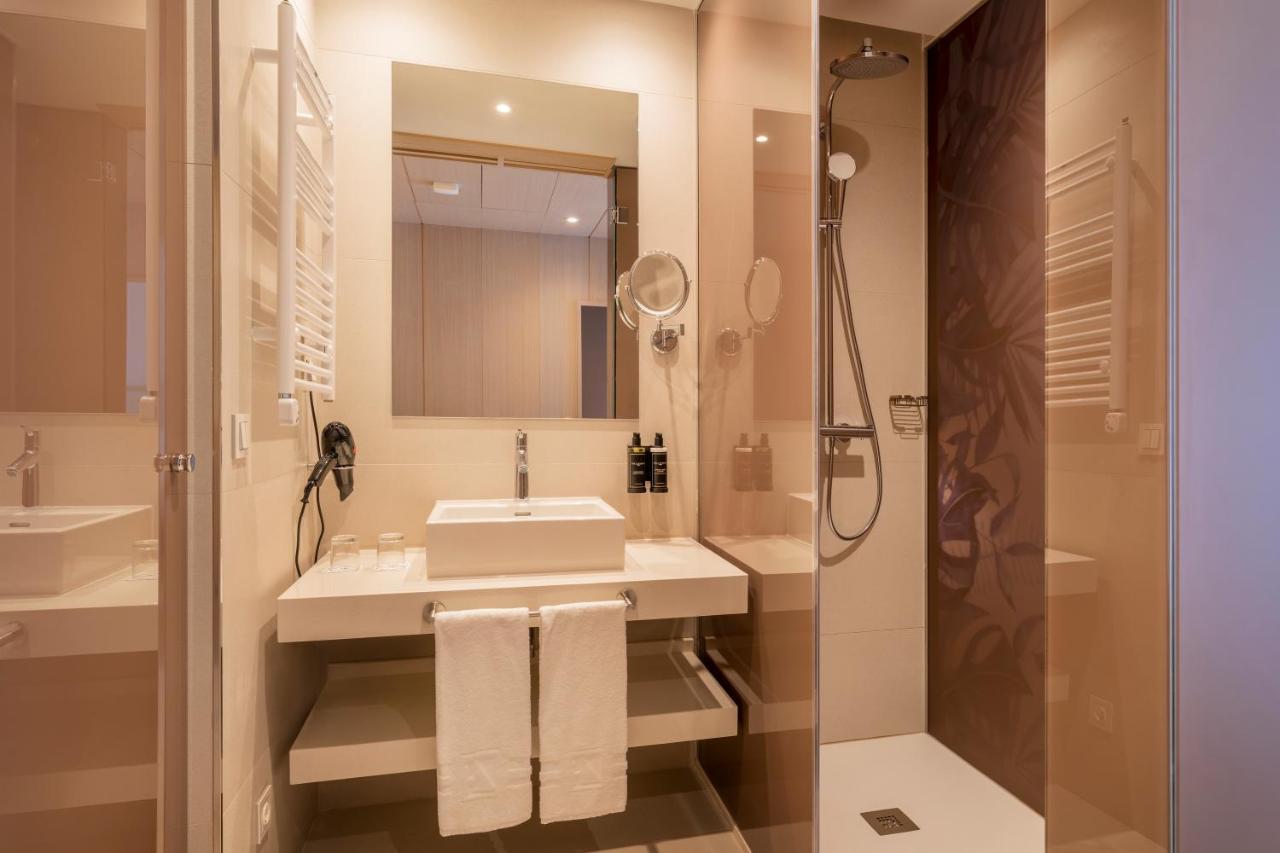 Doppelzimmer mit Poolblick
