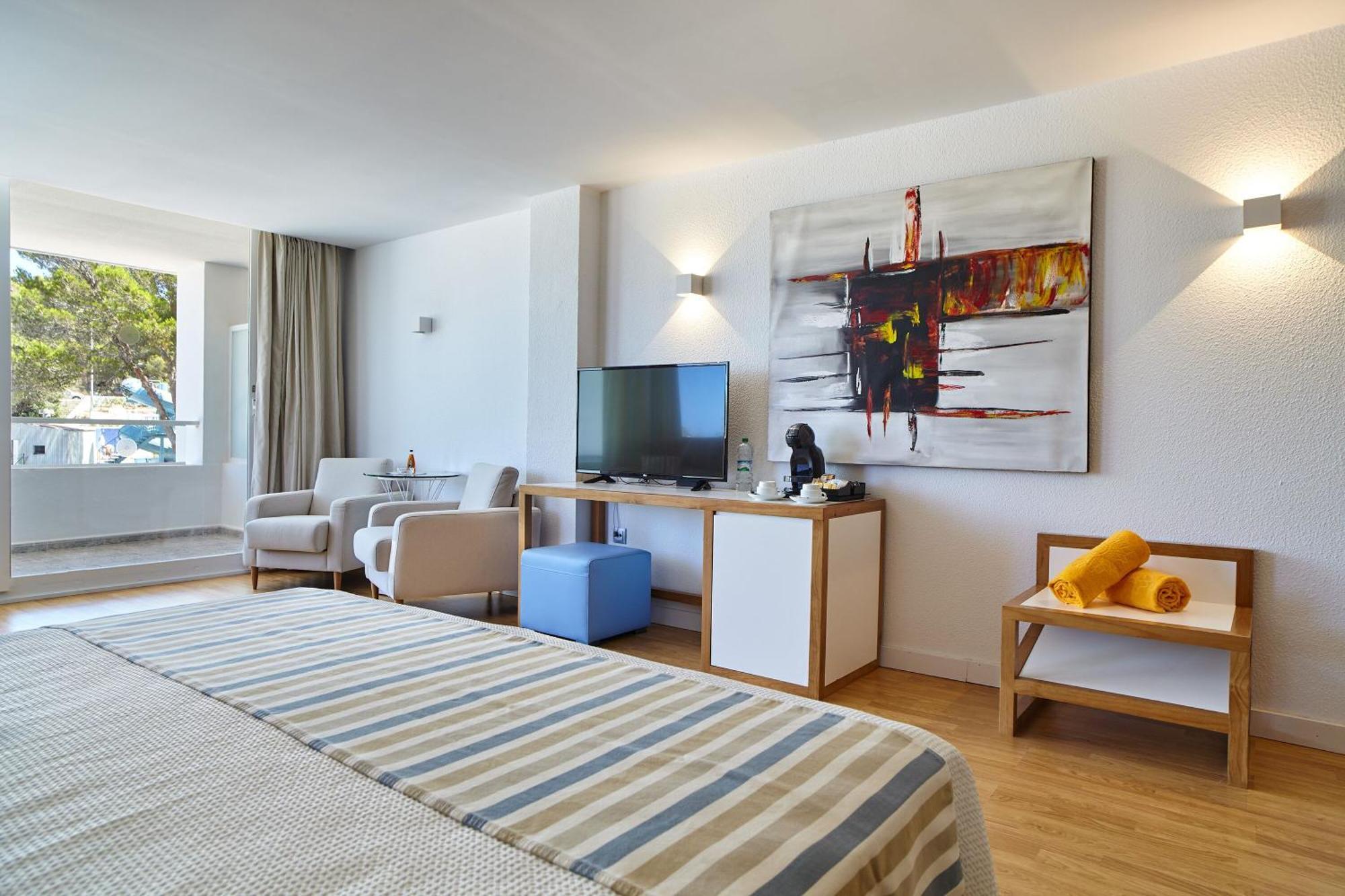 Triple Room Sea View