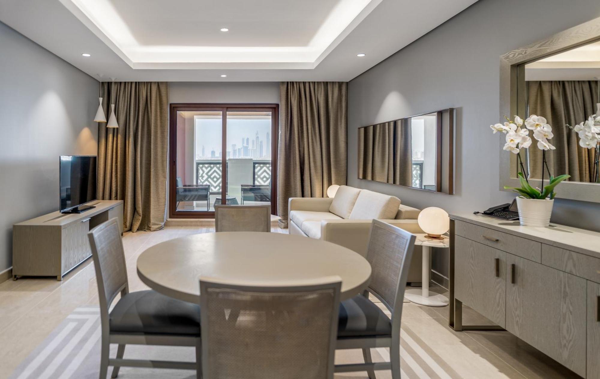 Family 2 Bedroom Apartment Private Beach Access