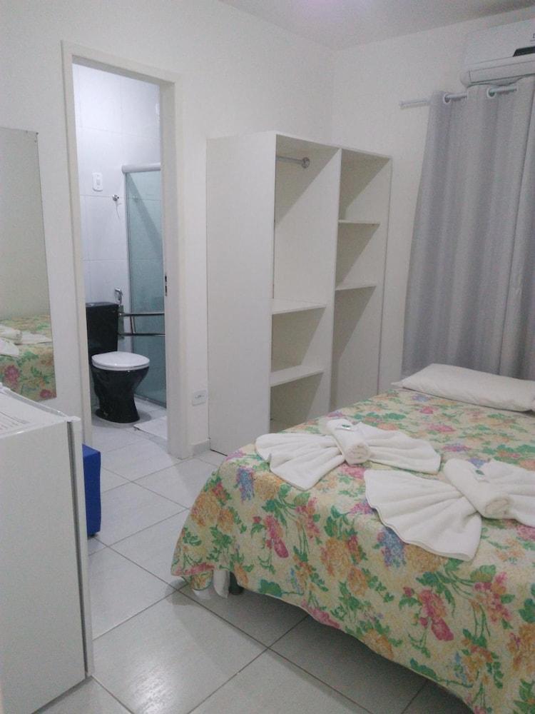 Quarto Duplo com Banheiro Privativo