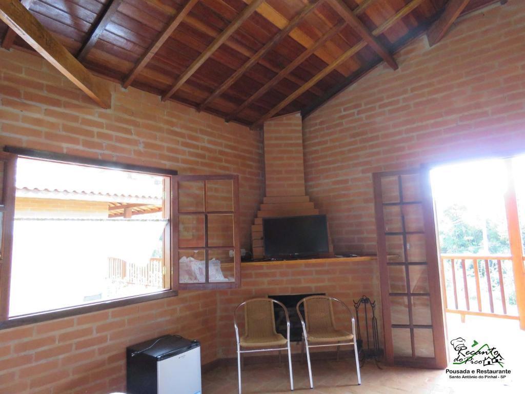 Deluxe Chalet Bath Fireplace