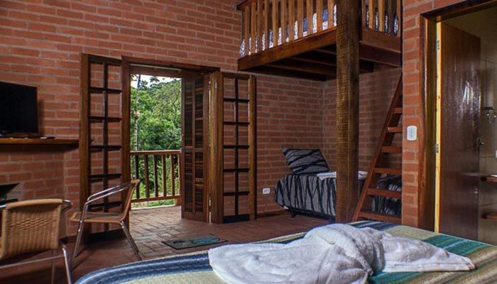 Chalet fireplace without bathtub