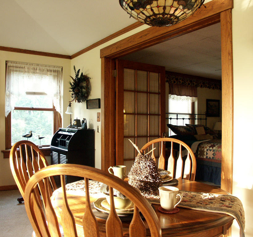 Luxury Suite Kitchen Sunset Pet Friendly