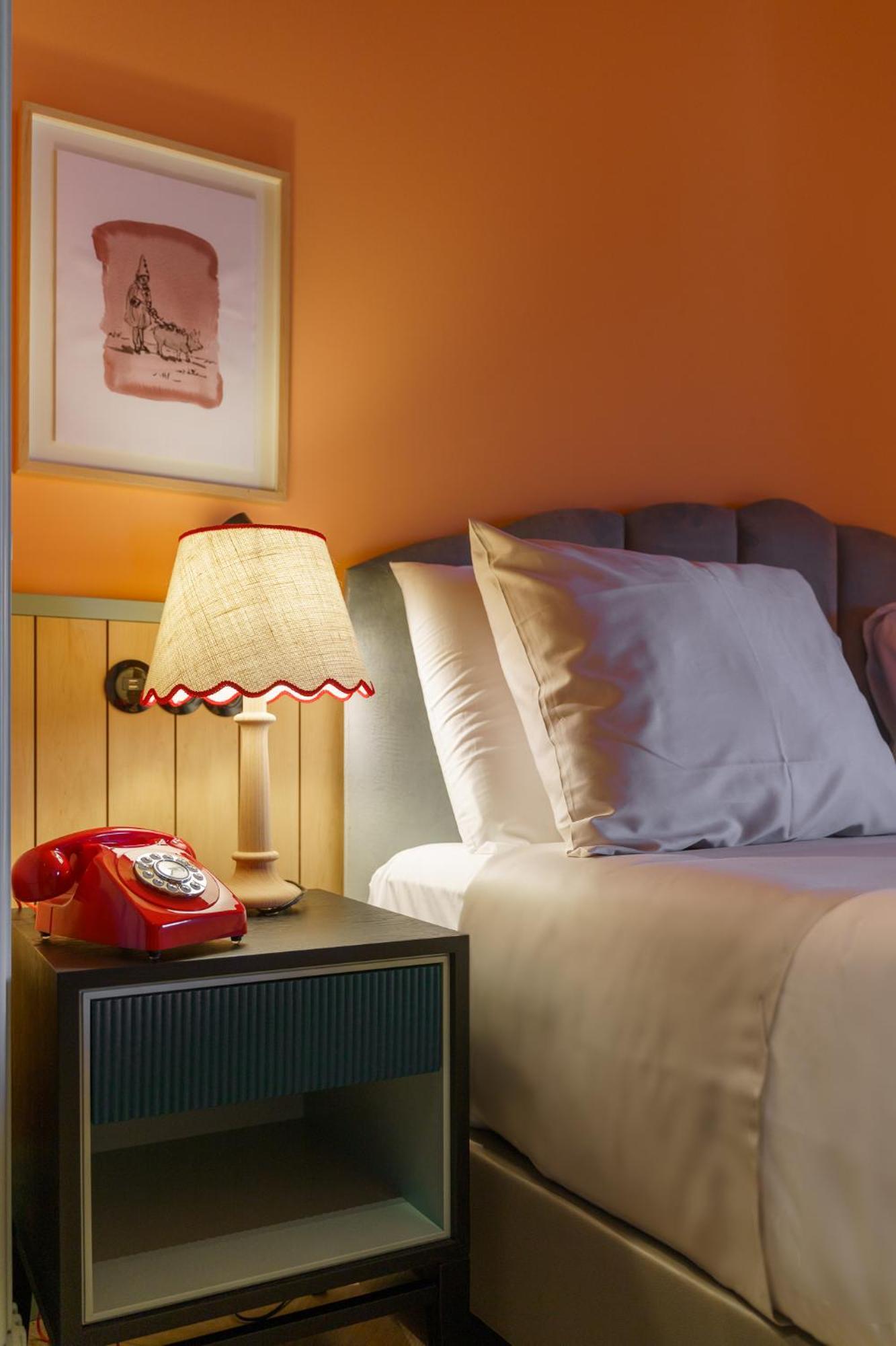 Superior Twin Room Aliados View