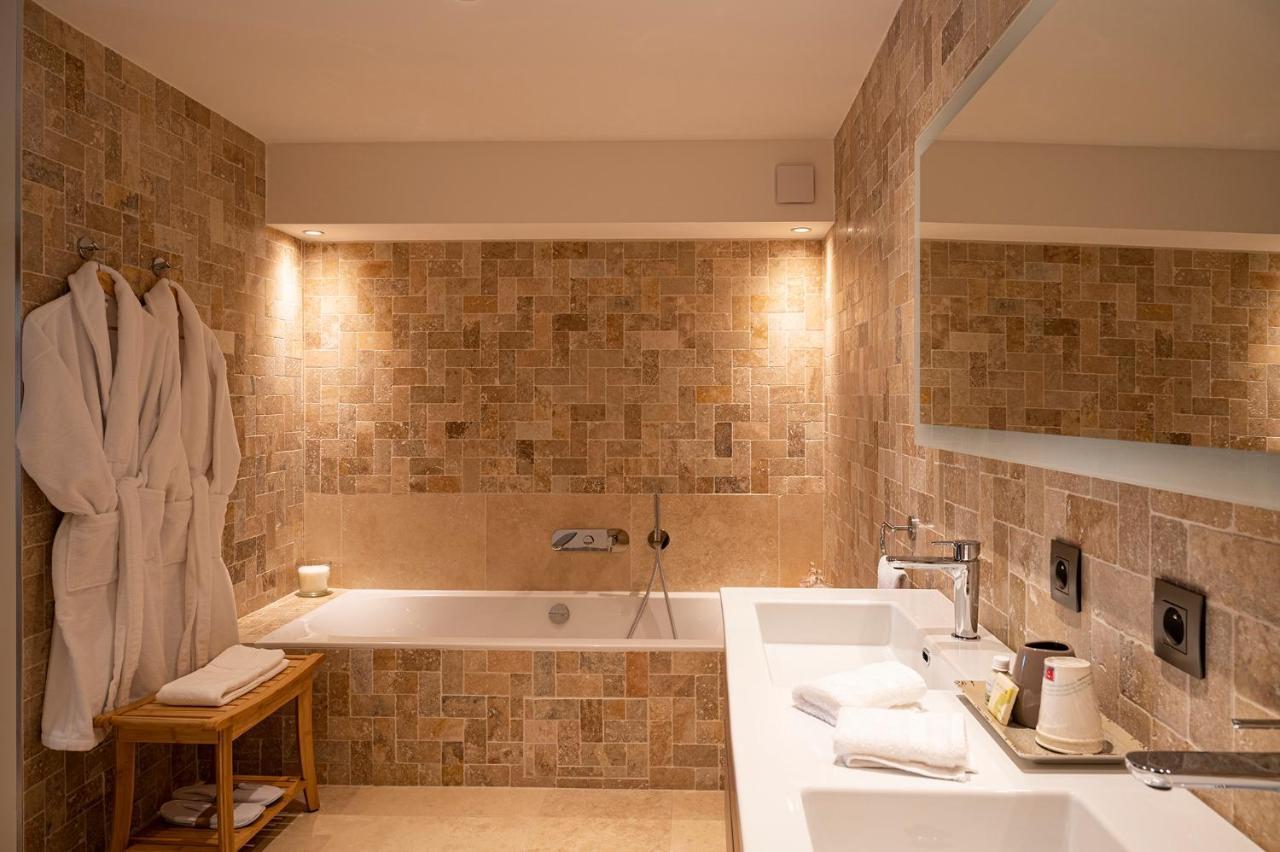 Superior Double Room Bath