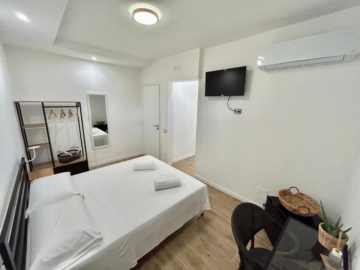 Double Room Private Bathroom