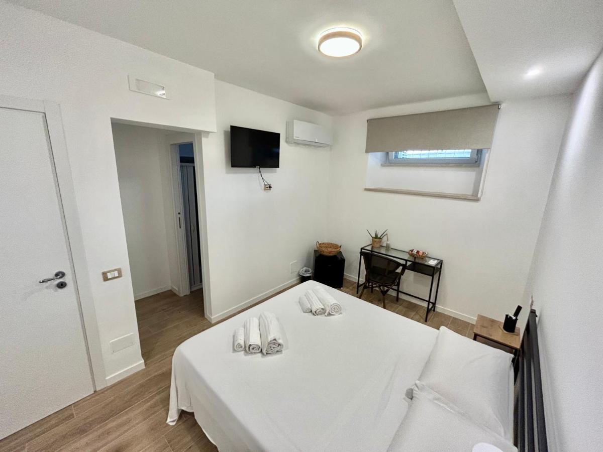 Double Room Private Bathroom