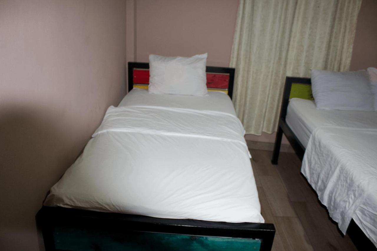 Basic Triple Room