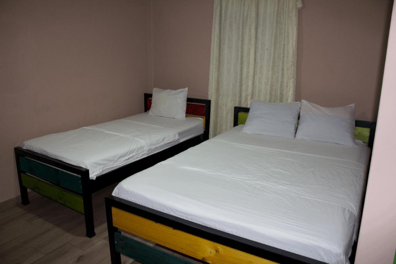 Basic Triple Room