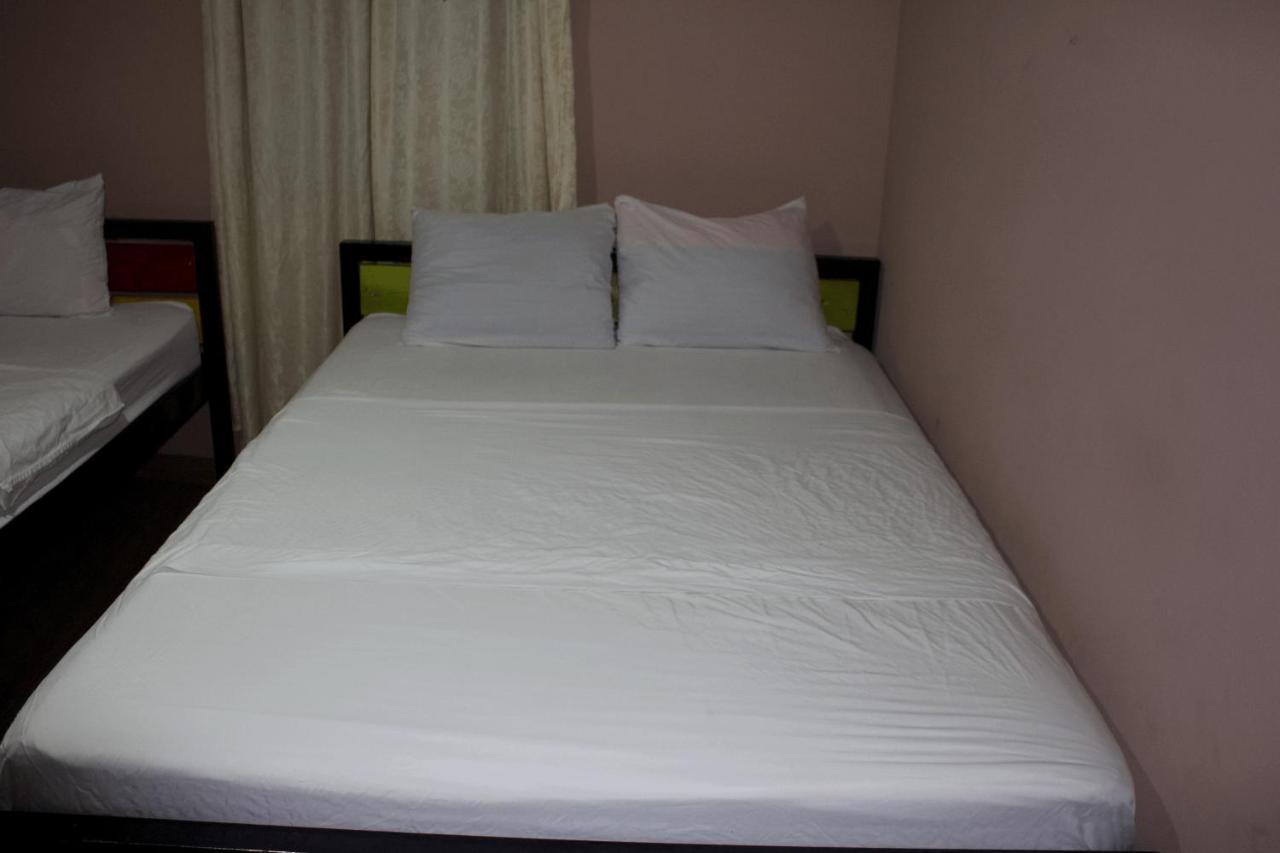 Basic Triple Room