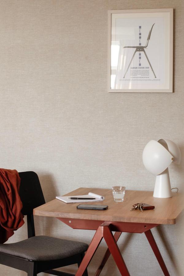 Standard Suite,1484734442:JPEG